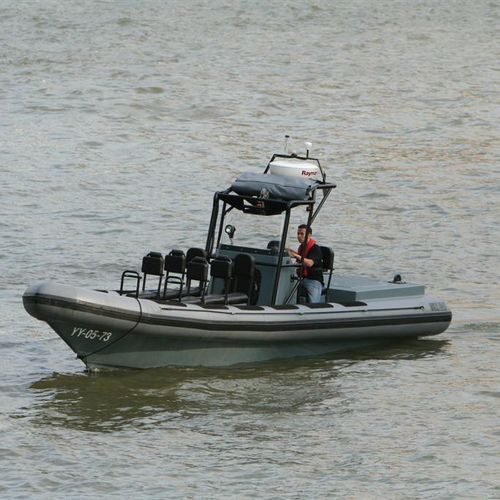 Bateau professionnel in-bord -  MR-800 - Madera Ribs