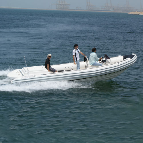 Bateau de sauvetage - 7.2 M - ASIS BOATS - in-bord / en fibre de verre / semi-rigide