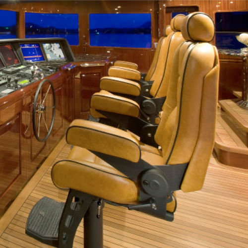 Siège pilote - 500-100  - STIDD SYSTEMS - pour bateau / avec accoudoirs / ajustable