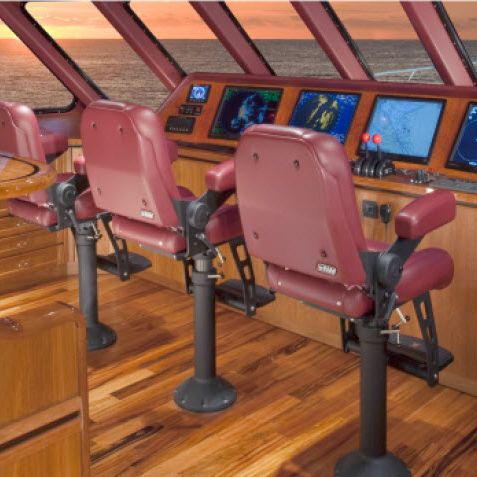 Siège pilote - 500 - 200 - STIDD SYSTEMS - pour bateau / avec accoudoirs / ajustable