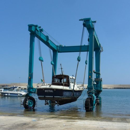 Travel lift contrôlé à distance - ATS series - ABI TRAILERS - quatre roues motrices / amphibie