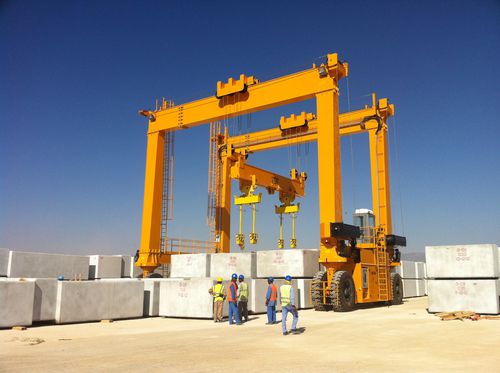 Grue portuaire - RTG - ASCOM - à portique