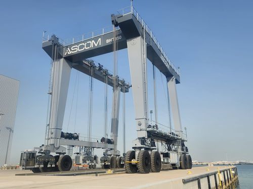 Travel lift pour charge lourde - BHT 850 - ASCOM - contrôlé à distance / en forme de U / quatre roues motrices