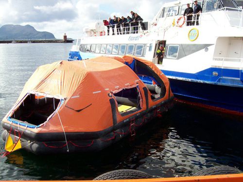 Système d'évacuation maritime pour navire - MES  - Deutsche Schlauchboot