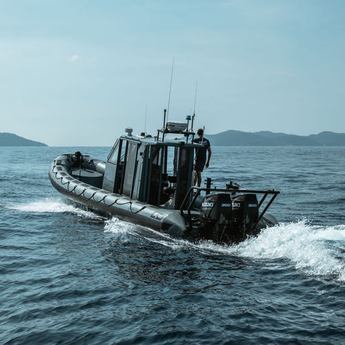 Bateau de surveillance - SRR 750 - Zodiac Milpro International - hors-bord / bateau pneumatique semi-rigide