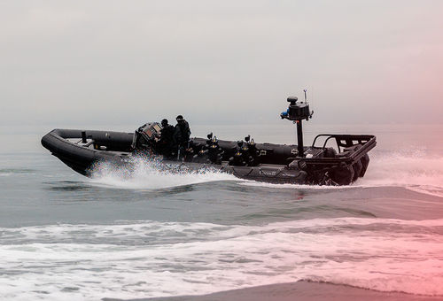 Bateau de surveillance - ZH 662 LE - Zodiac Milpro International - hors-bord / en aluminium / bateau pneumatique semi-rigide