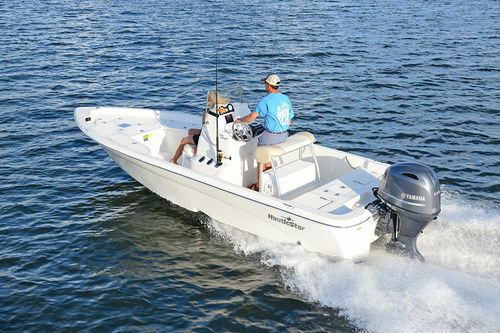 Bay boat hors-bord - 2140 SHALLOW - Nautic Star Boats - à console centrale / open / de pêche sportive