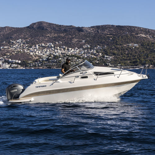 Day-cruiser hors-bord - 601 - Drago Boats - max. 6 personnes / avec cabine / bain de soleil