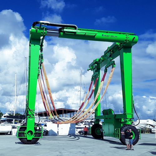 Travel lift contrôlé à distance - MBH 145 telescopic - CIMOLAI TECHNOLOGY SPA - avec traverse réglable en largeur