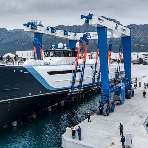 Travel lift contrôlé à distance - MBH 560 - CIMOLAI TECHNOLOGY SPA - toutes roues directrices / en forme de U