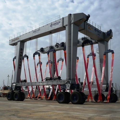 Travel lift contrôlé à distance - MBH 820 - CIMOLAI TECHNOLOGY SPA - toutes roues directrices / en forme de U