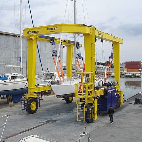 Travel lift contrôlé à distance - MBH 80 - CIMOLAI TECHNOLOGY SPA - en forme de U