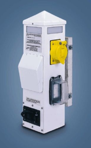 Borne de distribution électrique - SPC-21-3T  - International Dock Products, Inc. - avec éclairage intégré / pour ponton / montée sur pieu