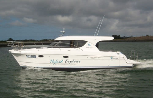 Vedette catamaran - V1040 Explorer - Voyager Catamarans - in-bord / diesel / bimoteur