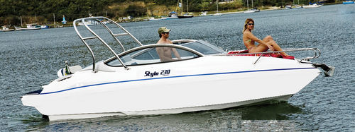 Runabout in-bord - 230 - FIBRAFORT BOATS BRAZIL - bow-rider / de wakeboard / max. 8 personnes