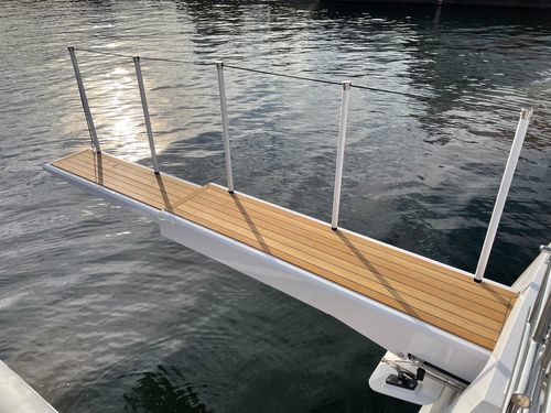 Passerelle pour yacht - GALILEO - SWISS CARBON Marine Systems - pour voilier / télescopique / pivotante