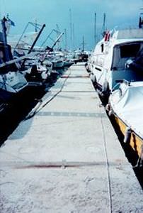 Ponton flottant - CA/CLS - Ingemar - d'amarrage / pour marina / en béton