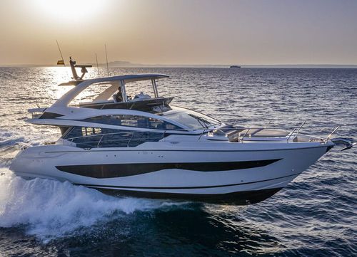 Motor-yacht de croisière - 62 - Pearl Motor Yachts Limited - à fly / IPS / 4 cabines