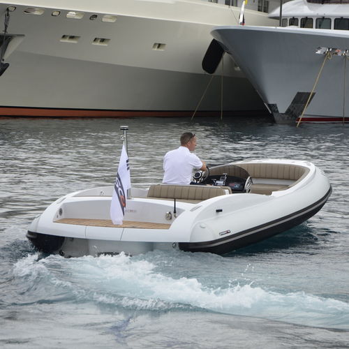 Bateau pneumatique in-bord - DT Launch - Pascoe International - RIB / open / max. 9 personnes