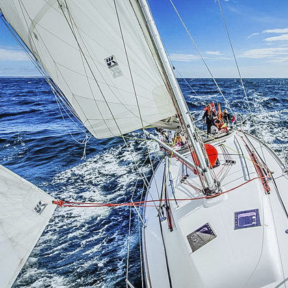 Grand-voile - UK-Halsey International - pour voilier de croisière / coupe radiale / en Dacron®