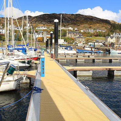Ponton flottant - Inland and Coastal Marina Systems Ltd. - d'amarrage / pour marina / en acier galvanisé
