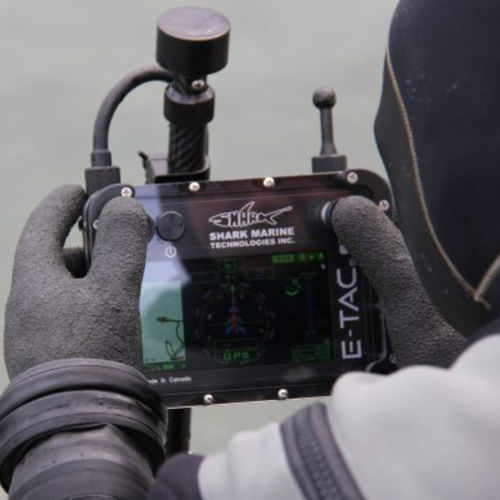 Système de guidage et de localisation pour la plongée - E-TAC - Shark Marine Technologies