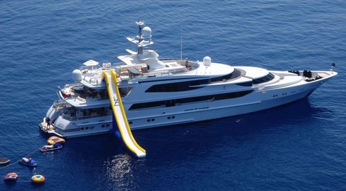 Mega-yacht de croisière - JOY - Oceanco - raised pilothouse / à fly / 6 cabines