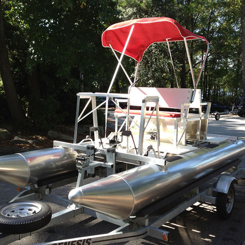 Remorque de route - AMERICAN PLEASURE PRODUCTS, INC - pour catamaran