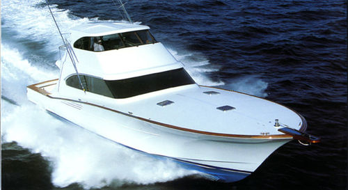 Motor-yacht de pêche sportive - McMullen & Wing - à fly fermé / coque planante / en composite