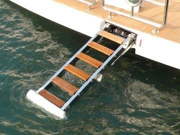 Échelle pour yacht - Aritex - escamotable / d'embarquement / hydraulique