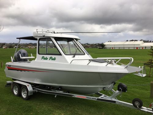 Day-cruiser hors-bord - 610 Pro HT - AMF Boat Company - hard-top / de sport / de plongée