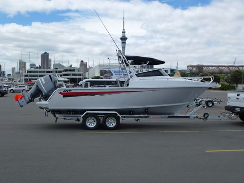 Cabin-cruiser hors-bord - 660 Pro - AMF Boat Company - open / de sport / de pêche sportive