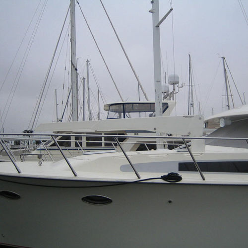 Bossoir pour yacht - WC Series 800, 1000, 1200 - Brower Systems Inc. - hydraulique / pivotant / télescopique