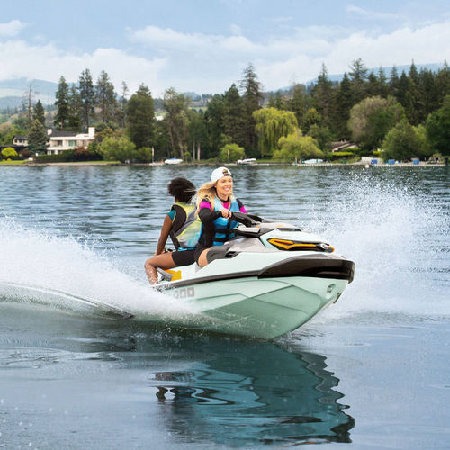 Jet-ski assis - WAKE PRO 230 - Sea-doo - trois places / 230 cv