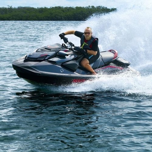 Jet-ski assis - GTR-X - Sea-doo - 3 places / 300 cv