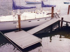 Ponton flottant - RESIDENTIAL  - Marina Dock Systems - d'amarrage / pour marina / en bois de feuillus