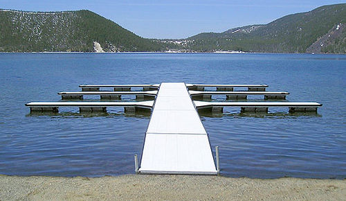 Ponton flottant - Hewitt Boats Lifts and Docks - d'amarrage / pour marina / aluminium