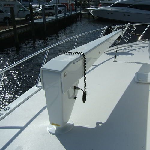 Bossoir pour bateau - Mar Quipt - pour annexe / hydraulique / pivotant