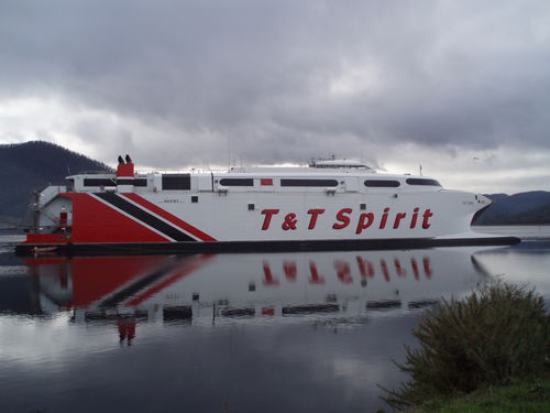 Car-ferry Ro-Pax - T&T SPIRIT - INCAT - catamaran / à grande vitesse