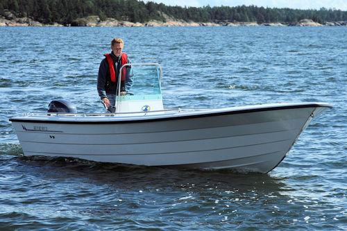 Bateau utilitaire - Skannattu kuva - Kulkuri-Veneet Oy - hors-bord