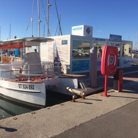 Bureau flottant - CEI