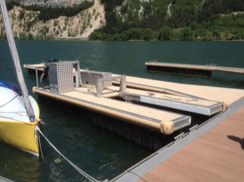 Barge de pompage des eaux usées - CEI - multicoque