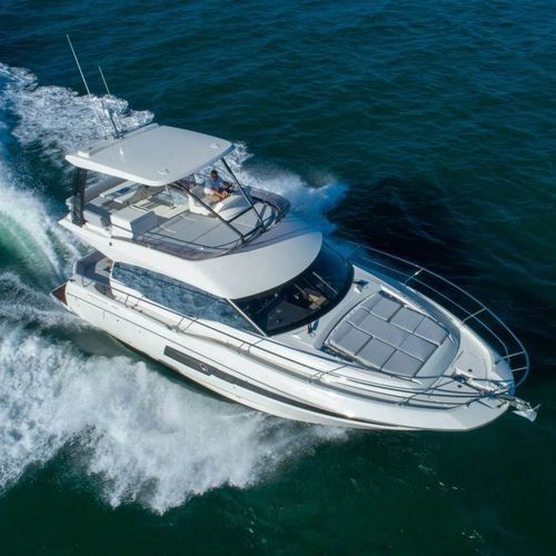 Vedette in-bord - 460 - Prestige Yachts - bimoteur / à fly / de croisière