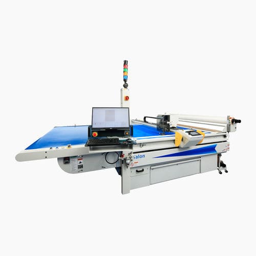 Table de découpe CNC - Talon 25 - Eastman Machine Company - à convoyeur / pour tissu en fibres composites / pour fibre de verre