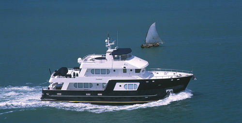 Motor-yacht de croisière - M/Y Fortaleza - Inace - à fly / à déplacement / en acier