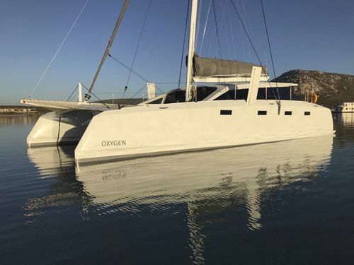 Catamaran - Renegade, R5 - NOVA LUXE YACHTS - de croisière / 3 cabines / à cockpit fermé
