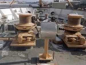 Guindeau hydraulique - AVAW - Appleton Marine Inc - pour navire / vertical / sur le pont