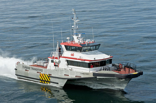 Navire de service offshore de transport de personnel - EXPRESS TRI SWATH 27 - Austal USA - pour parc éolien