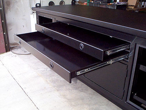 Table à cartes pour navire - Engine Monitor Inc