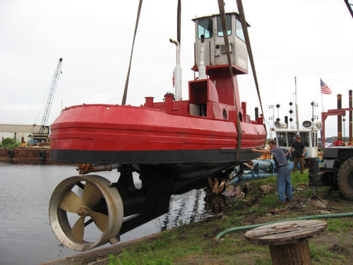 Propulseur gouvernail - Hydra-Tug - Hydraulic Marine Systems, Inc. - azimutal / à tunnel / pour remorqueur